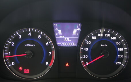 Hyundai Solaris II рестайлинг, 2012 год, 637 000 рублей, 18 фотография