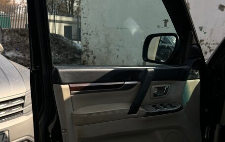 Mitsubishi Pajero IV, 2017 год, 2 990 000 рублей, 11 фотография