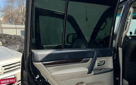 Mitsubishi Pajero IV, 2017 год, 2 990 000 рублей, 12 фотография