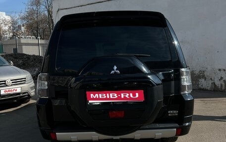 Mitsubishi Pajero IV, 2017 год, 2 990 000 рублей, 7 фотография