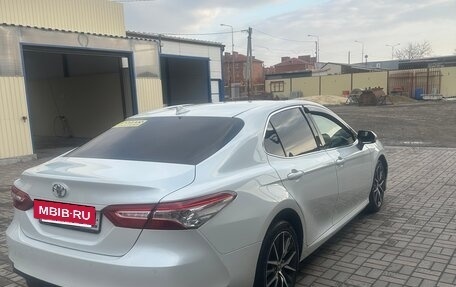 Toyota Camry, 2021 год, 2 890 000 рублей, 2 фотография