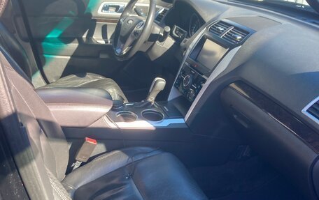 Ford Explorer VI, 2013 год, 1 590 000 рублей, 11 фотография