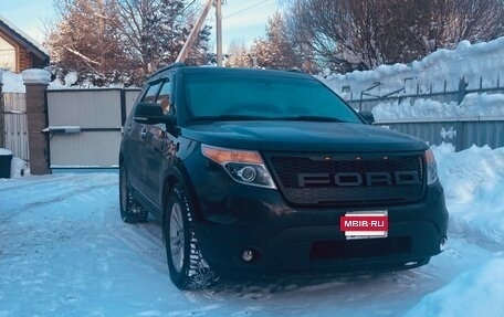 Ford Explorer VI, 2013 год, 1 590 000 рублей, 2 фотография