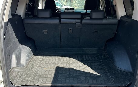 Toyota Land Cruiser Prado 150 рестайлинг 2, 2016 год, 3 850 000 рублей, 9 фотография