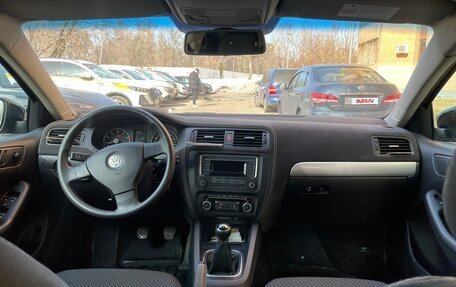 Volkswagen Jetta VI, 2011 год, 750 000 рублей, 8 фотография