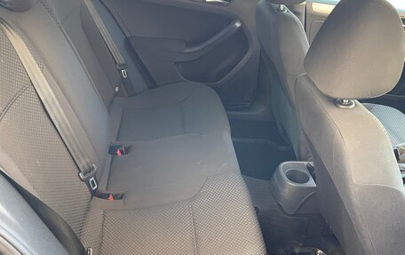 Volkswagen Jetta VI, 2011 год, 750 000 рублей, 9 фотография