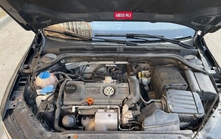 Volkswagen Jetta VI, 2011 год, 750 000 рублей, 10 фотография