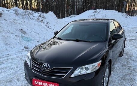 Toyota Camry, 2010 год, 1 200 000 рублей, 10 фотография