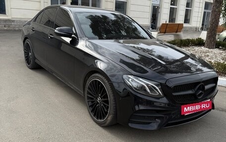 Mercedes-Benz E-Класс, 2018 год, 2 730 000 рублей, 2 фотография