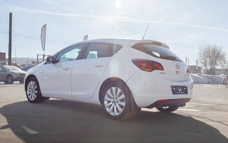 Opel Astra J, 2011 год, 600 000 рублей, 7 фотография