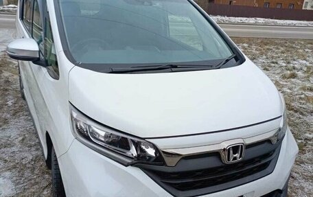 Honda Freed II, 2022 год, 1 450 000 рублей, 1 фотография