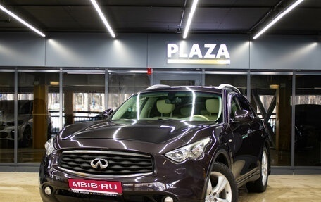 Infiniti FX II, 2011 год, 2 099 000 рублей, 1 фотография