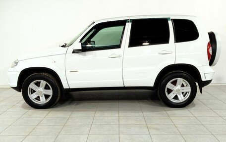 Chevrolet Niva I рестайлинг, 2017 год, 742 000 рублей, 8 фотография