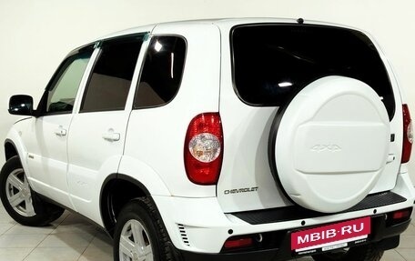 Chevrolet Niva I рестайлинг, 2017 год, 742 000 рублей, 7 фотография