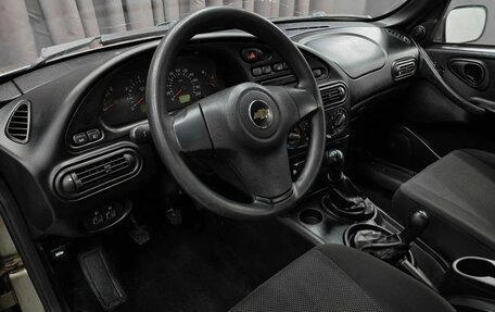 Chevrolet Niva I рестайлинг, 2012 год, 599 888 рублей, 8 фотография