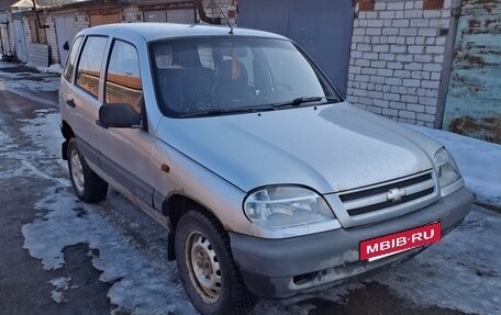 Chevrolet Niva I рестайлинг, 2004 год, 8 фотография