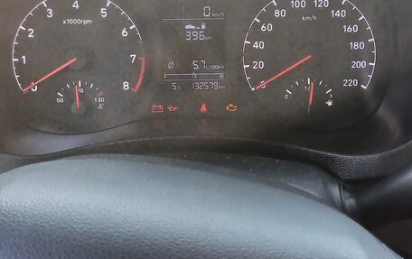 Hyundai Solaris II рестайлинг, 2018 год, 1 350 000 рублей, 4 фотография