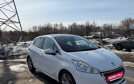 Peugeot 208 II, 2013 год, 702 000 рублей, 3 фотография