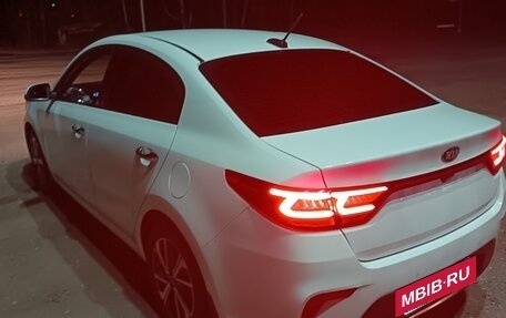 KIA Rio IV, 2018 год, 1 670 000 рублей, 2 фотография