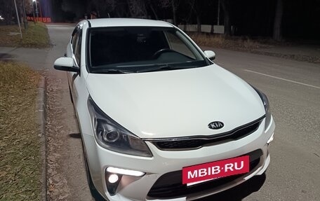 KIA Rio IV, 2018 год, 1 670 000 рублей, 9 фотография