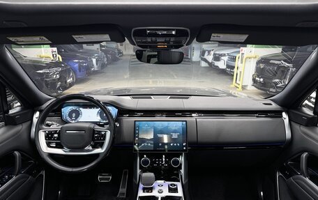 Land Rover Range Rover IV рестайлинг, 2023 год, 16 790 000 рублей, 10 фотография