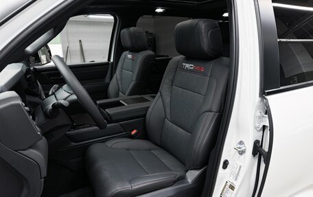 Toyota Sequoia, 2025 год, 15 990 000 рублей, 23 фотография