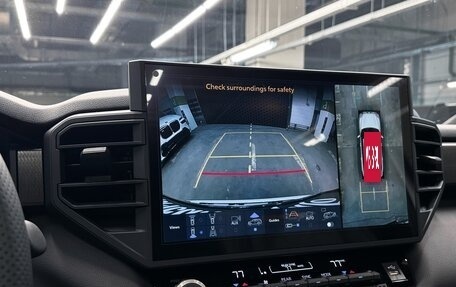 Toyota Sequoia, 2025 год, 15 990 000 рублей, 19 фотография