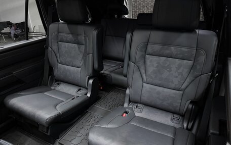 Toyota Sequoia, 2025 год, 15 990 000 рублей, 25 фотография