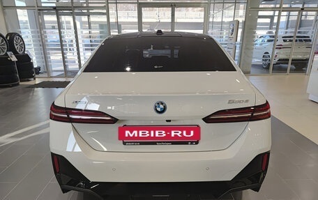 BMW 5 серия, 2025 год, 8 790 000 рублей, 10 фотография