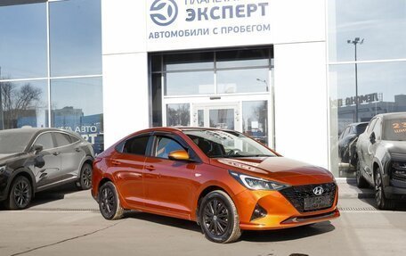 Hyundai Solaris II рестайлинг, 2021 год, 1 400 000 рублей, 3 фотография