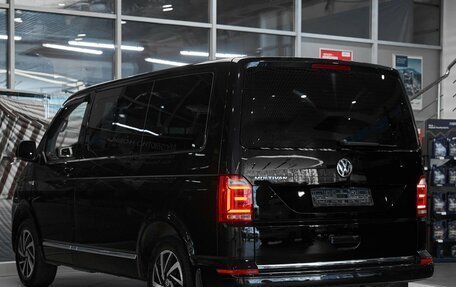Volkswagen Multivan T6 рестайлинг, 2019 год, 3 945 000 рублей, 4 фотография