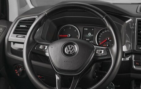 Volkswagen Multivan T6 рестайлинг, 2019 год, 3 945 000 рублей, 11 фотография