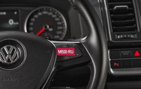 Volkswagen Multivan T6 рестайлинг, 2019 год, 3 945 000 рублей, 13 фотография