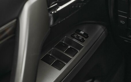 Toyota Land Cruiser 200, 2012 год, 3 399 000 рублей, 15 фотография