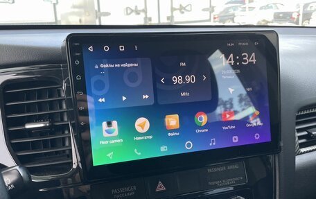 Mitsubishi Outlander III рестайлинг 3, 2017 год, 1 890 000 рублей, 21 фотография