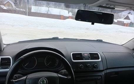 Skoda Fabia II, 2010 год, 515 000 рублей, 3 фотография