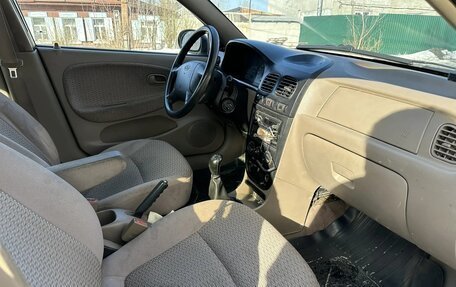 KIA Rio II, 2001 год, 175 000 рублей, 6 фотография