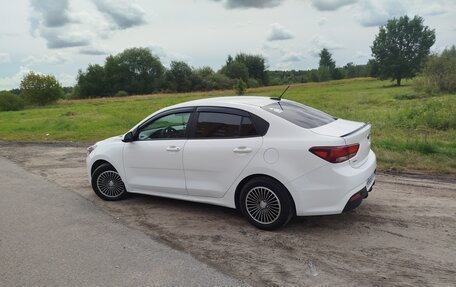 KIA Rio IV, 2020 год, 1 399 000 рублей, 7 фотография