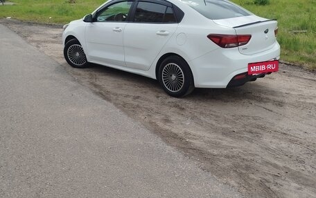 KIA Rio IV, 2020 год, 1 399 000 рублей, 6 фотография