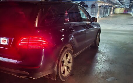 Mercedes-Benz GLE, 2015 год, 3 350 000 рублей, 17 фотография