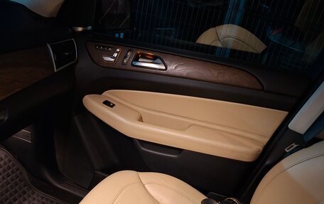 Mercedes-Benz GLE, 2015 год, 3 350 000 рублей, 25 фотография