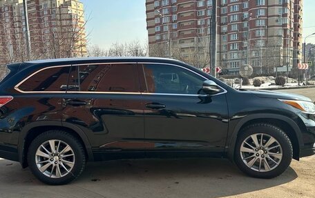 Toyota Highlander III, 2014 год, 2 950 000 рублей, 4 фотография