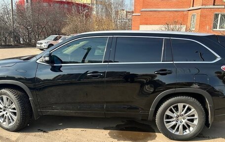 Toyota Highlander III, 2014 год, 2 950 000 рублей, 8 фотография