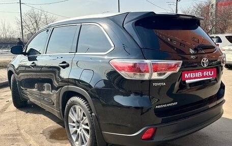 Toyota Highlander III, 2014 год, 2 950 000 рублей, 7 фотография