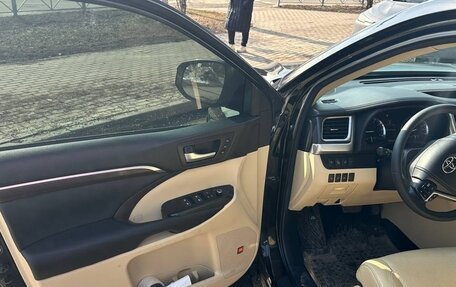 Toyota Highlander III, 2014 год, 2 950 000 рублей, 16 фотография