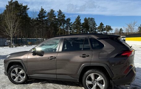 Toyota RAV4, 2020 год, 3 950 000 рублей, 9 фотография