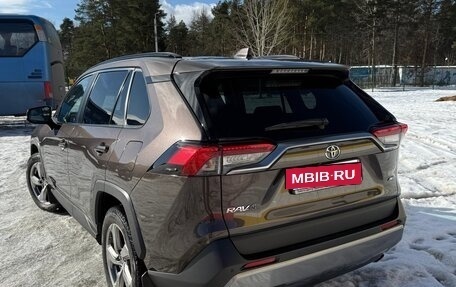 Toyota RAV4, 2020 год, 3 950 000 рублей, 12 фотография