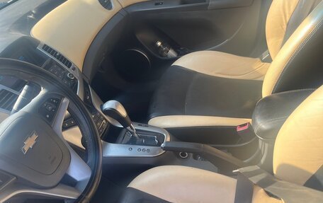 Chevrolet Cruze II, 2010 год, 560 000 рублей, 8 фотография