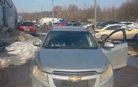 Chevrolet Cruze II, 2010 год, 560 000 рублей, 2 фотография