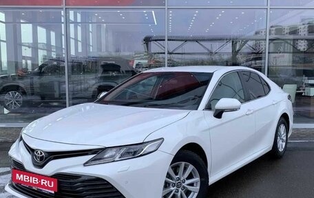 Toyota Camry, 2019 год, 2 845 000 рублей, 5 фотография